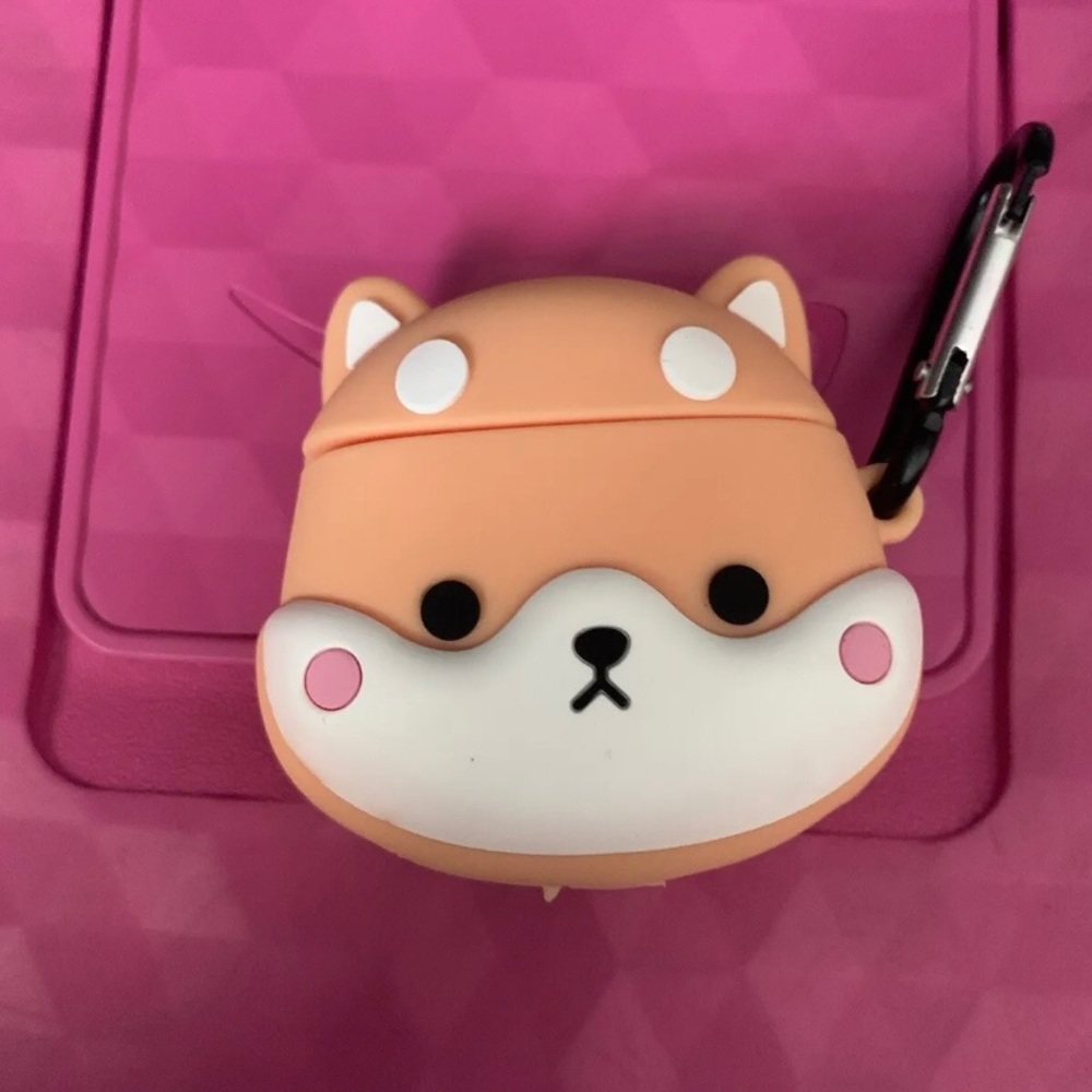 Cute airpod case.